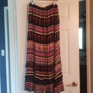 Forever21 Skirt Maxi Medium blk/red/bg/orange